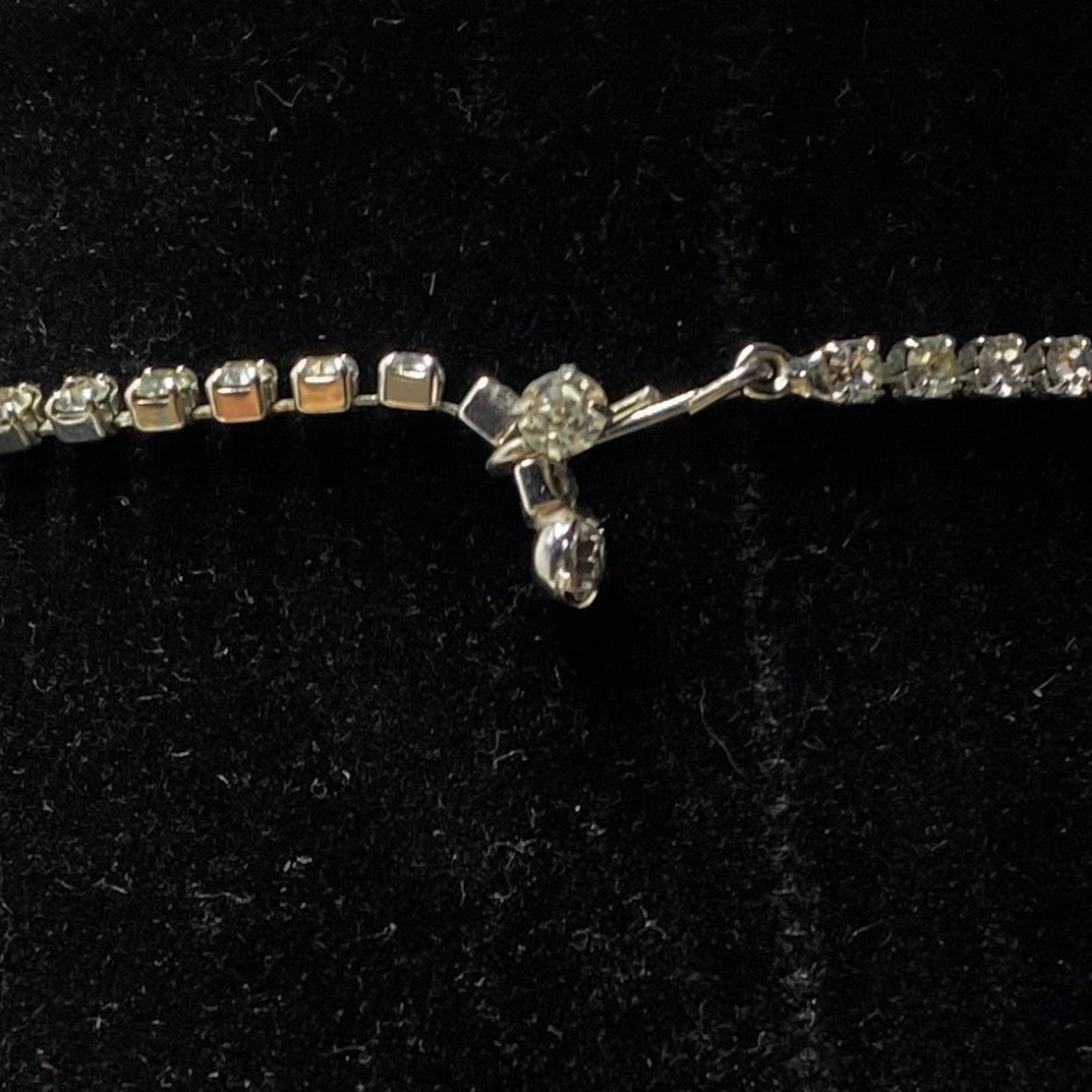 Exquisite Rhinestone Necklace - Picture 6 of 6